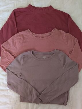 Woman's Multi Brand Long Sleeve Trio.. Size M (All)